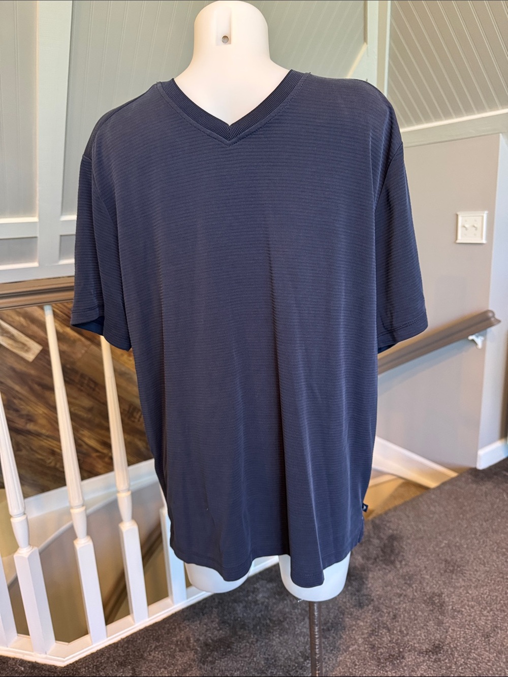 Tommy Bahama Men's Dark Navy V-Neck Short Sleeve Tee